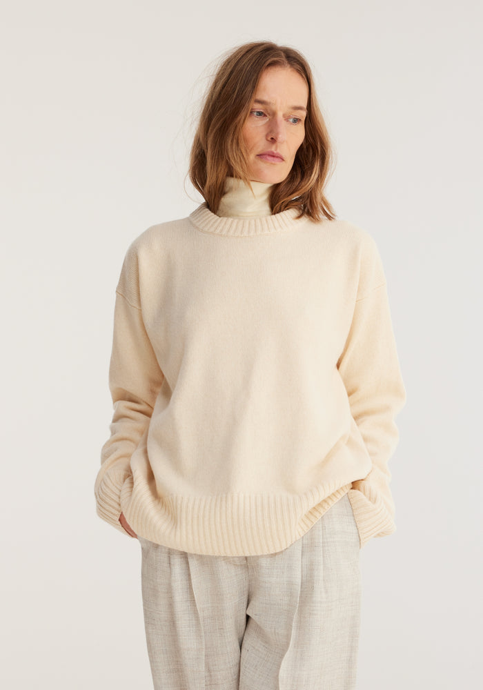 Wool cashmere crewneck | Cream (O)