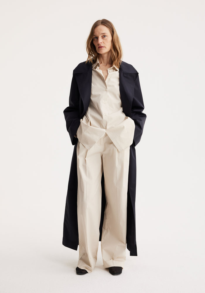 Long wrap trench | night
