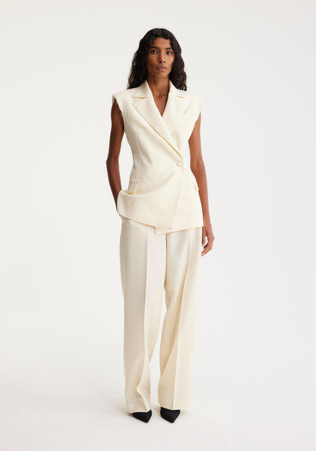 Sleeveless blazer | off-white