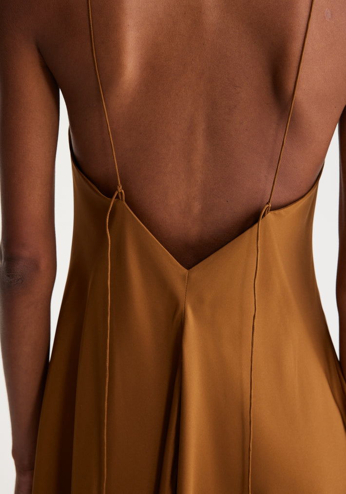 Silk strap dress with wider hem | tan