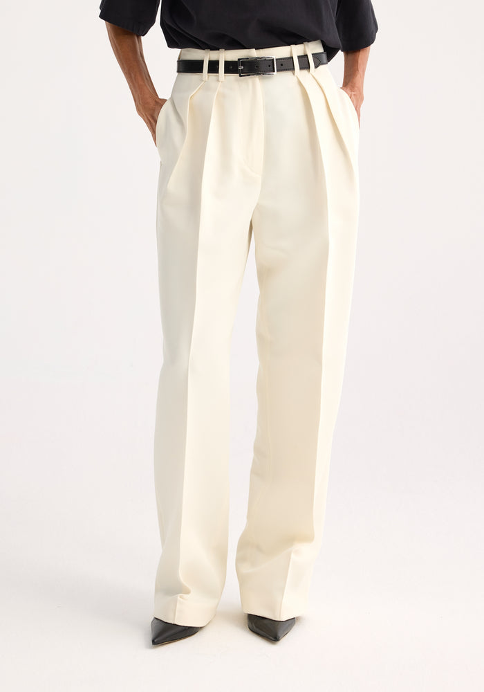 Wide leg double pleated trousers | off white