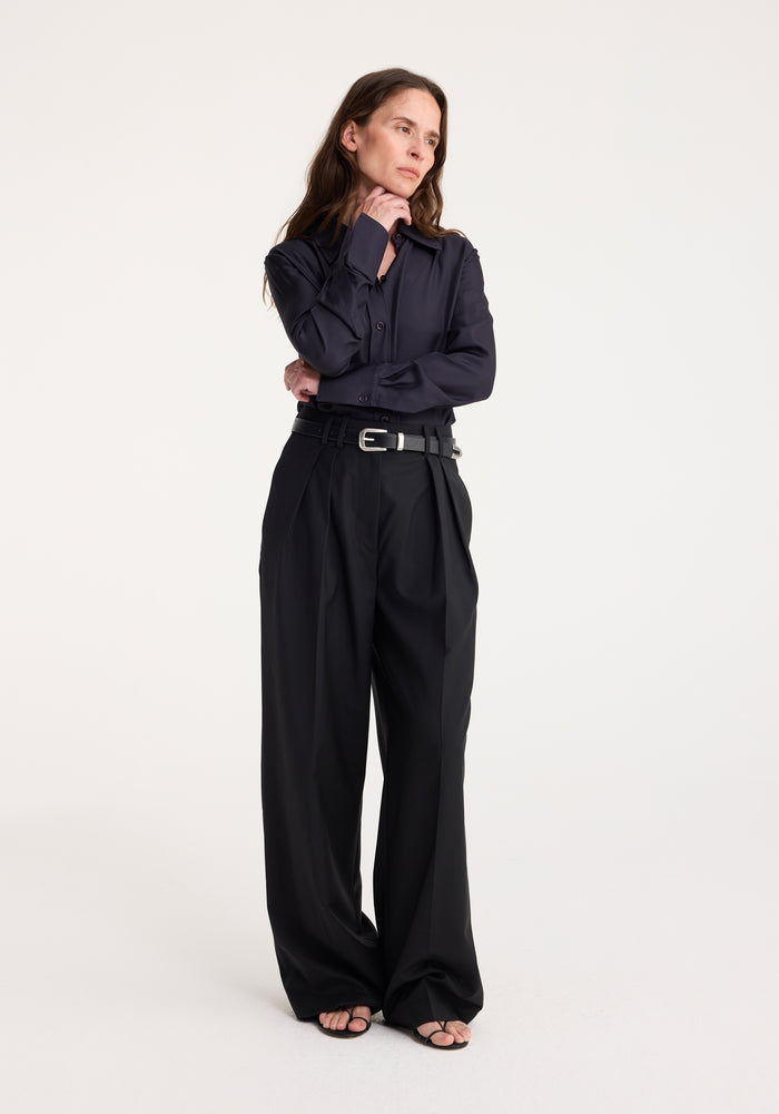 Wide leg double pleated trousers | black