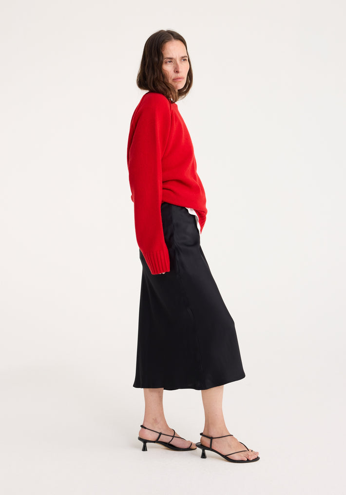 Mid length satin skirt | black