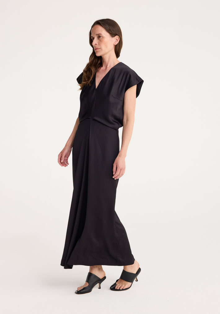 V-neck draped dress | black