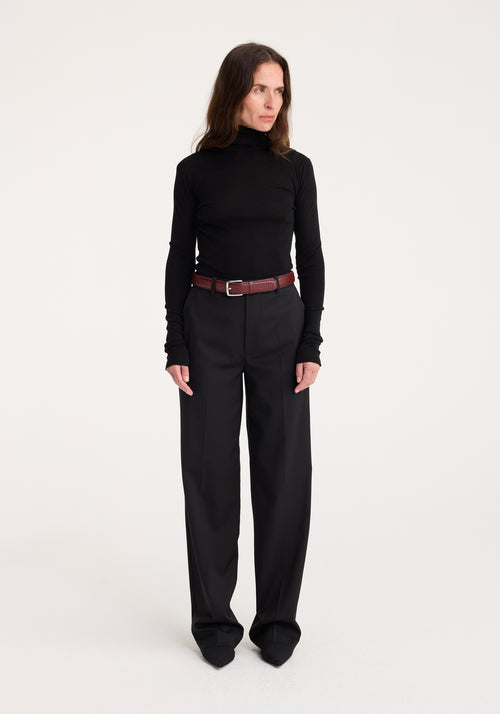 Fine merino turtleneck | black