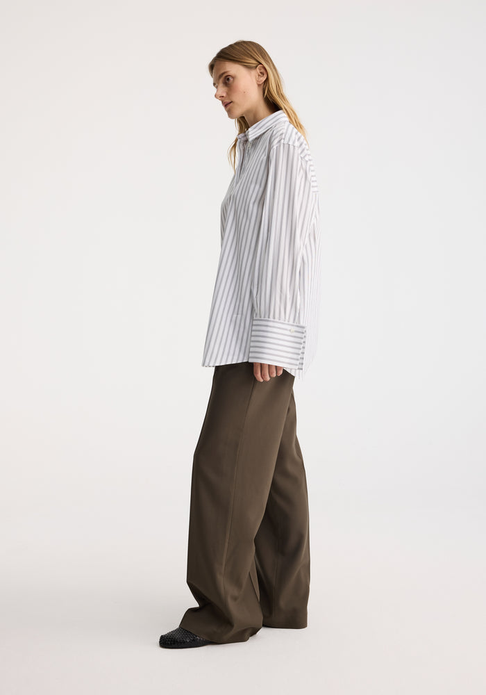 Oversized striped shirt | white / black wide stripe