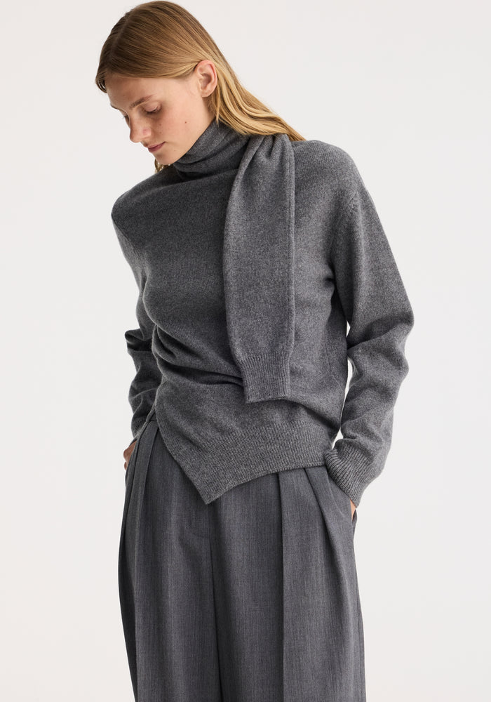 Twisted scarf jumper | mid grey melange