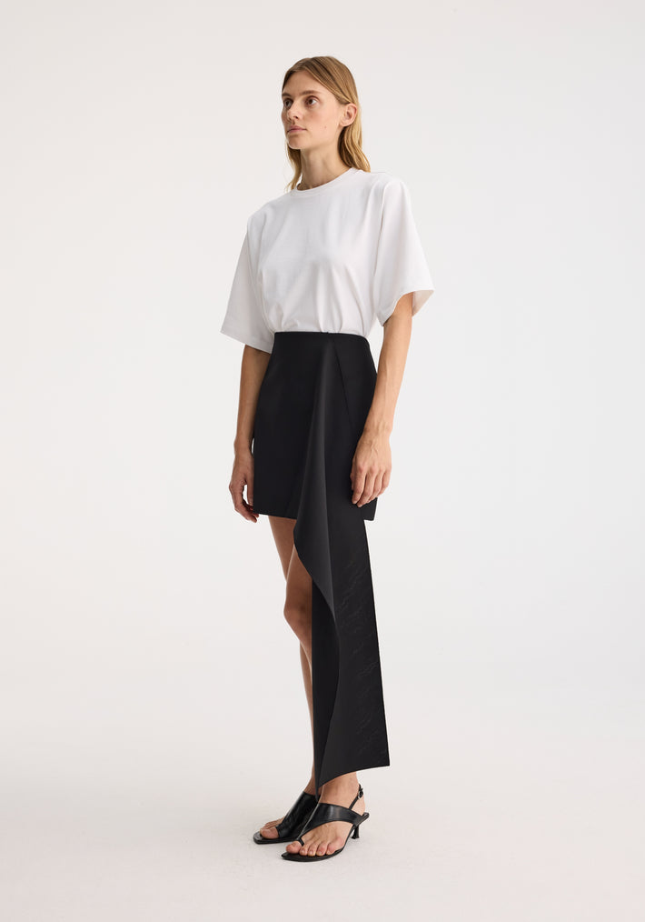 Short sculptural skirt | black