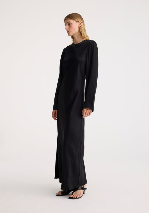 Minimal wide sleeved satin dress | black