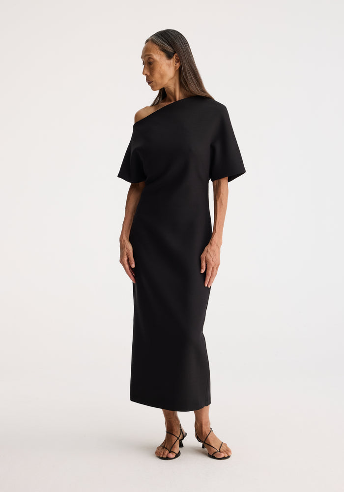 Sculptural asymmetrical dress | black