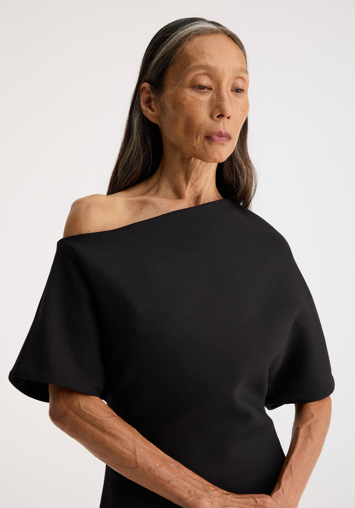 Sculptural asymmetrical dress | black