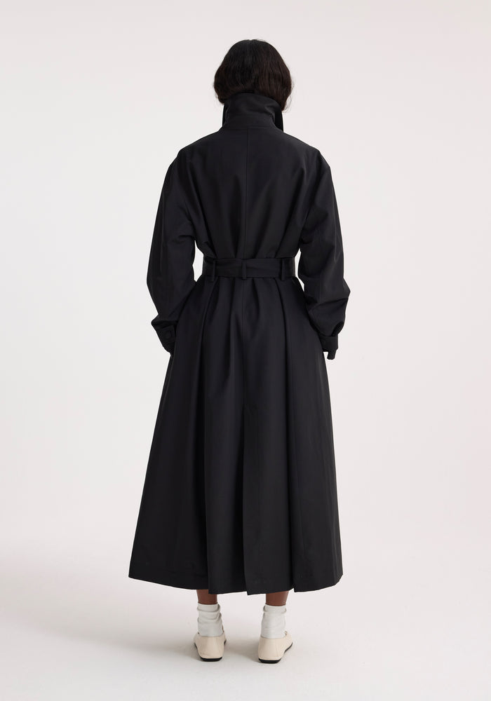 Wool-nylon belted wrap coat | black