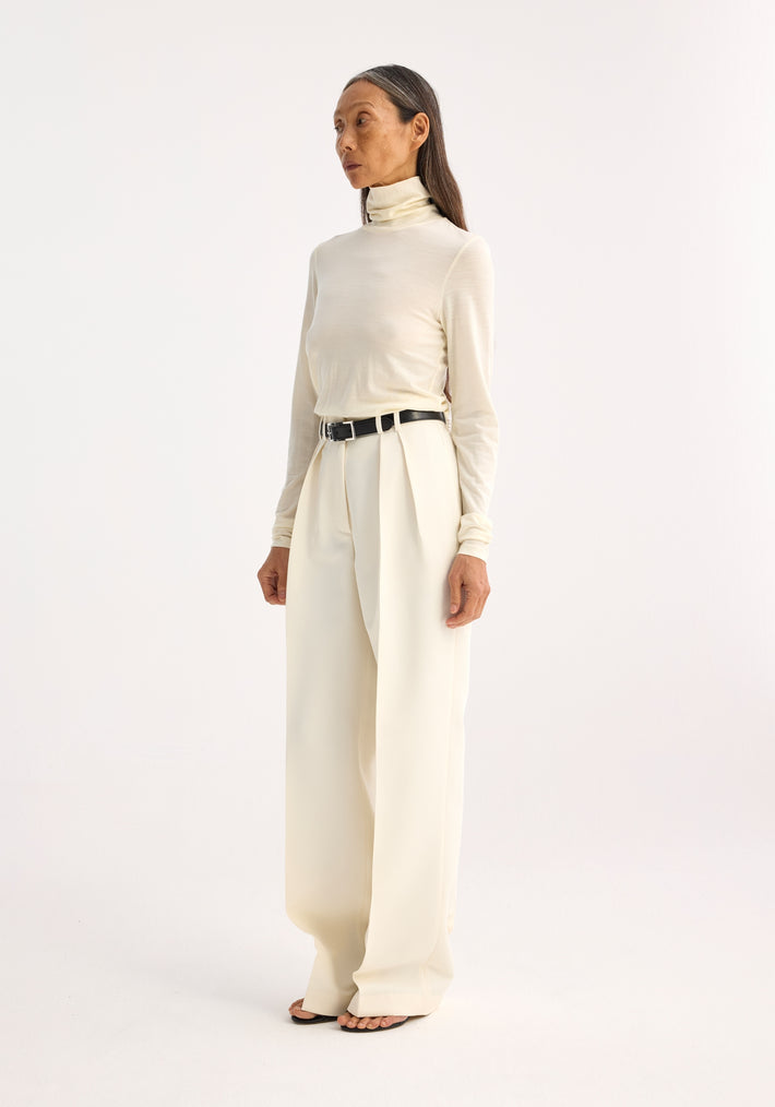 Light weight spring merino wool turtleneck | cream