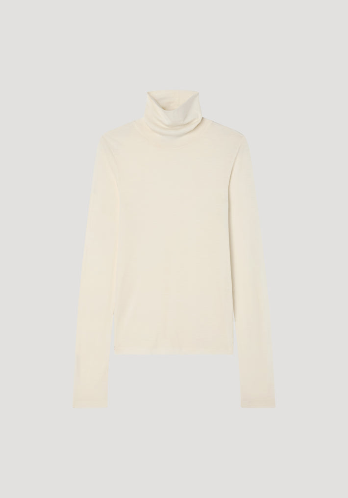 Light weight spring merino wool turtleneck | cream