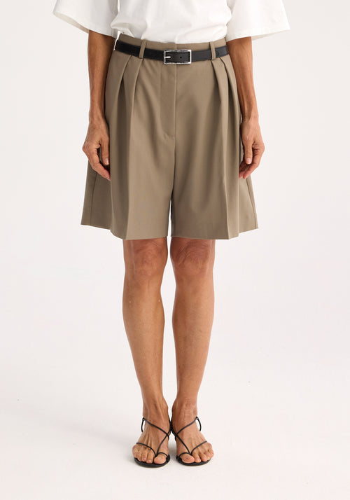 Tailored wide leg shorts | khaki