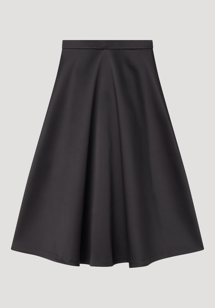 Voluminous a-line satin skirt | black