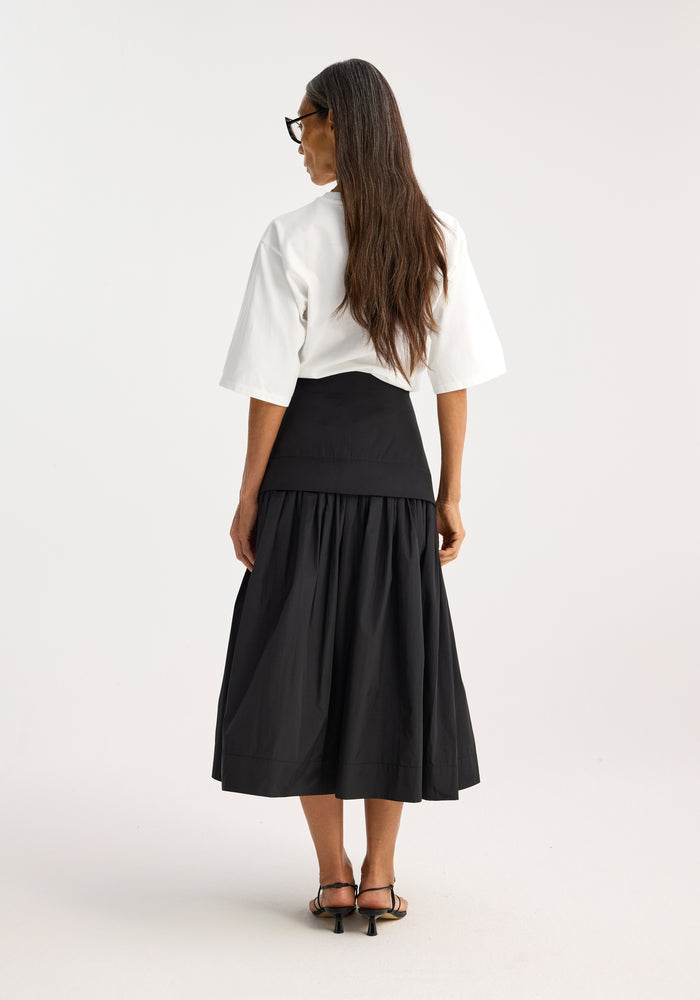 Voluminous pleated taffeta skirt | black