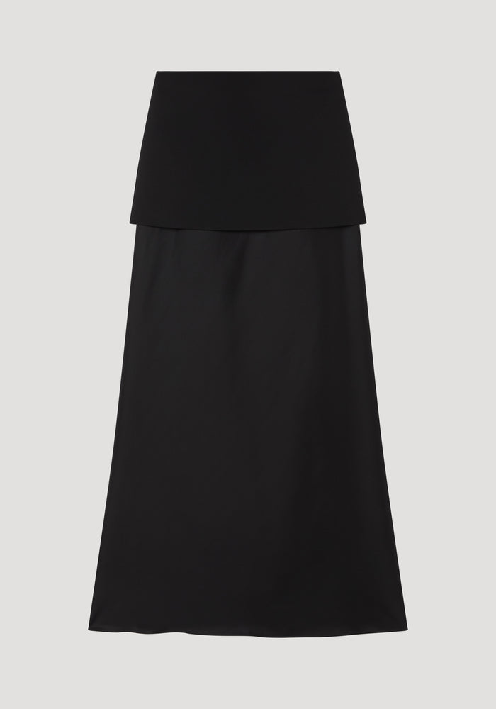 Skirt with integrated fluid silk part | black