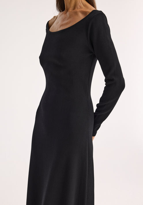 Off-shoulder knitted dress | black