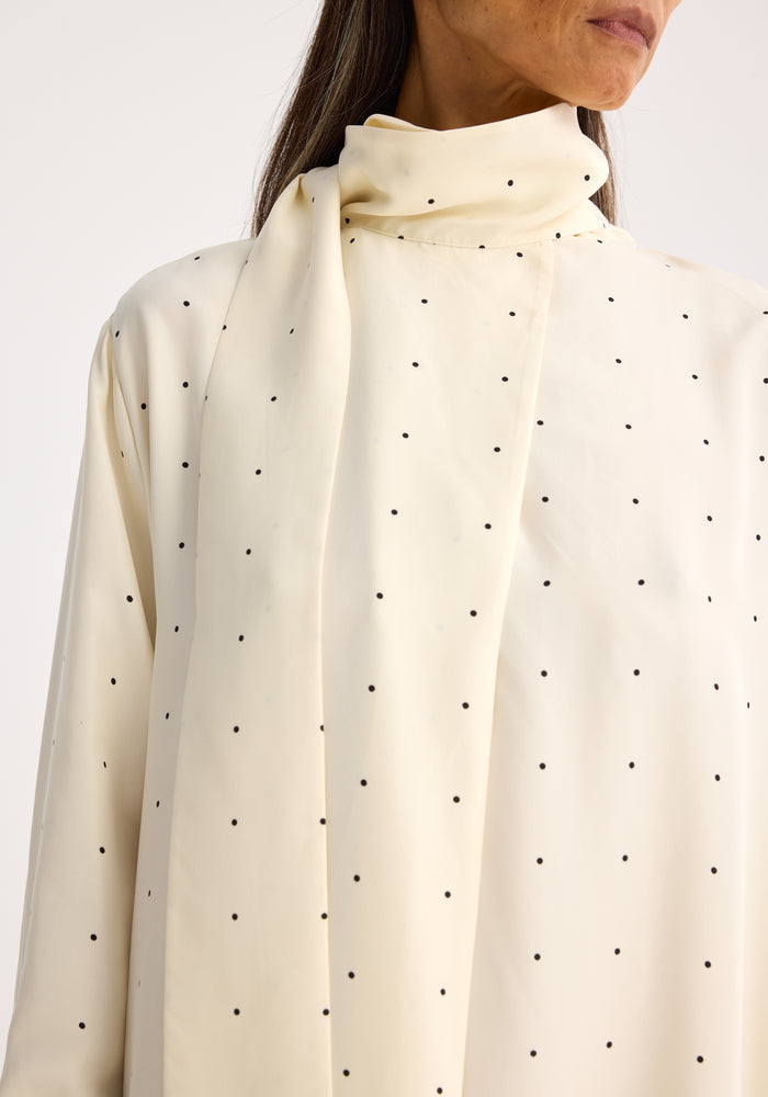 Dotted silk scarf dress | cream / black dot