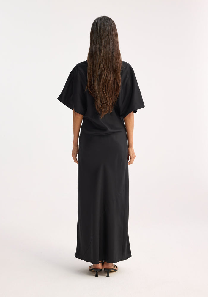 Fluid draped silk dress | black