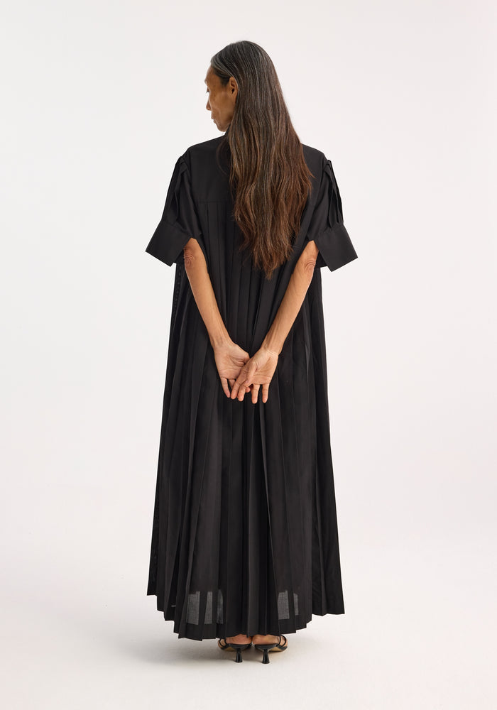 Harmonica plissé dress | black