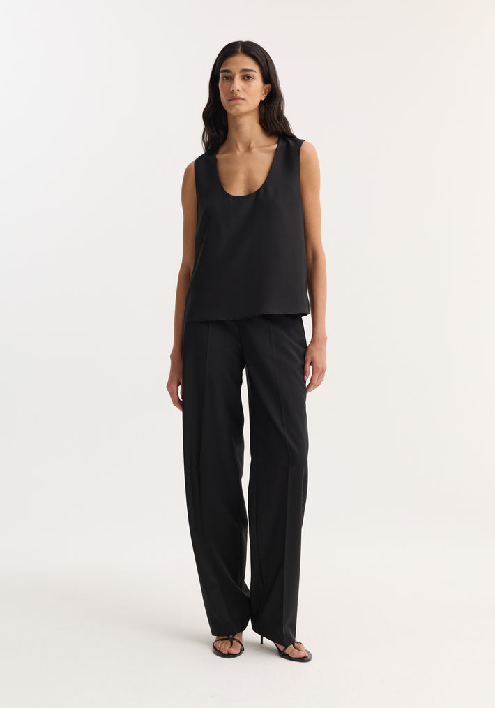 Scoop-neck silk top | black