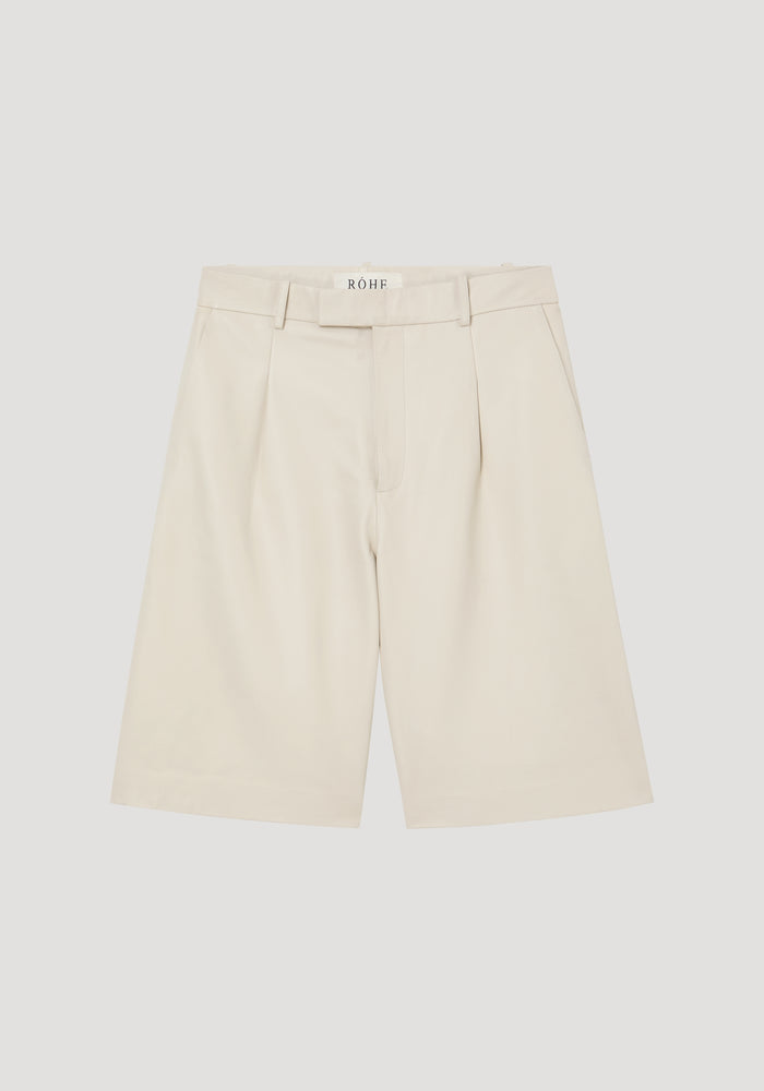 Leather loose-fit shorts | chalk