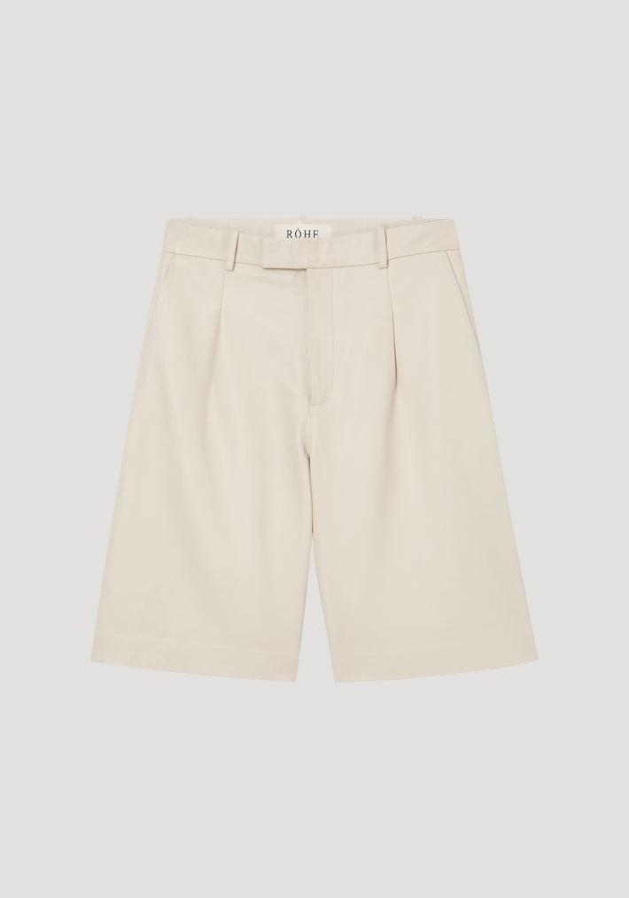 Leather loose-fit shorts | chalk