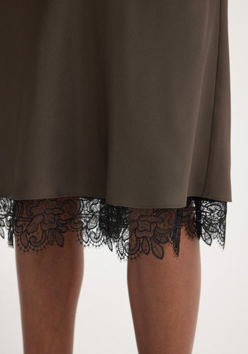 Lace-trimmed silk skirt | earth