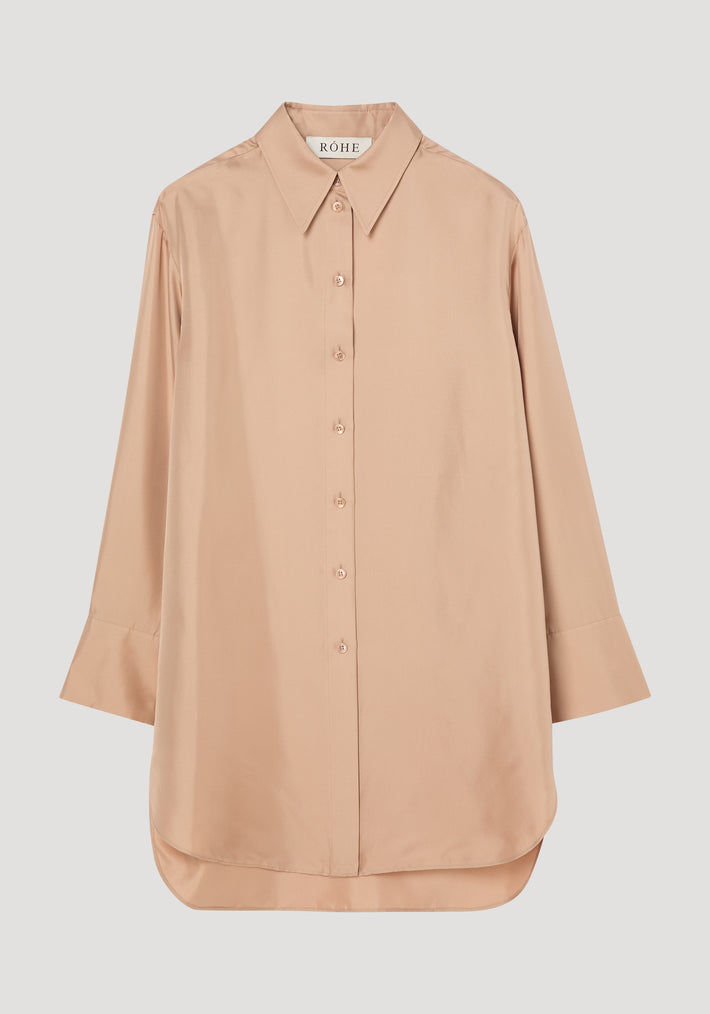 Signature elongated silk shirt | powder