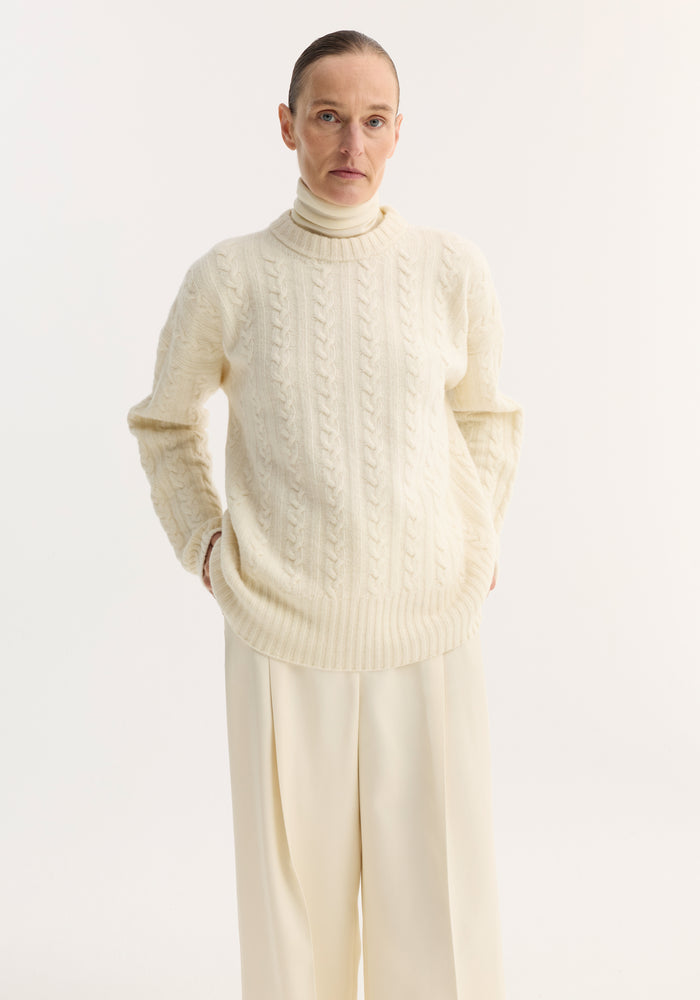 Cable knit jumper | off white
