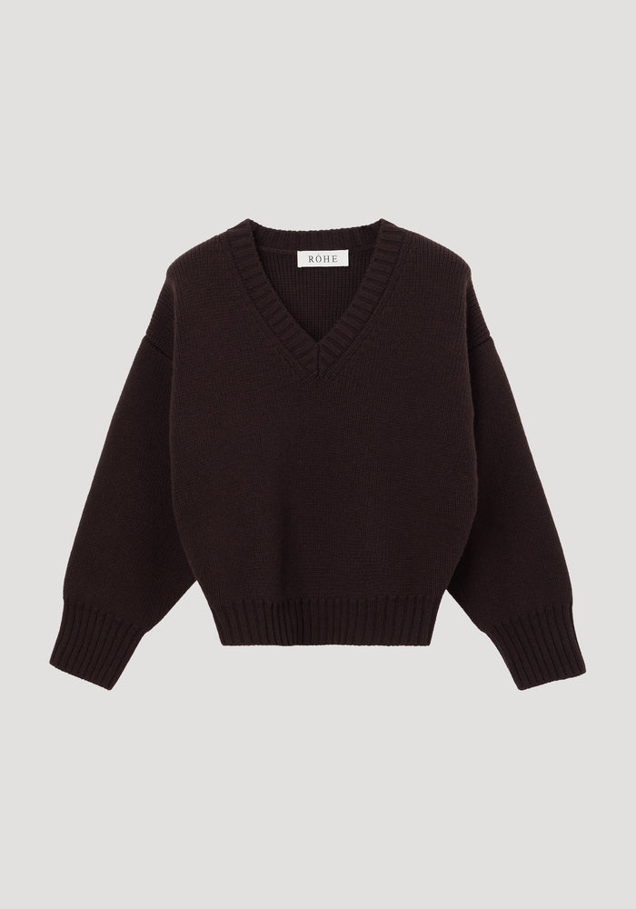 Sculptural compact v-neck | dark brown