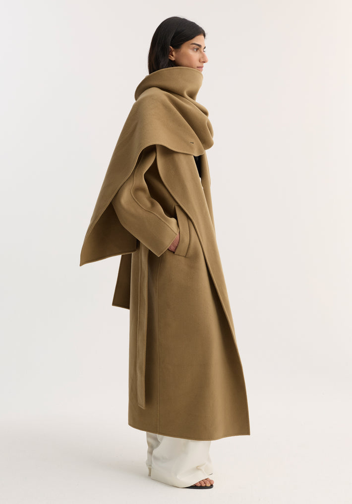 Signature double-faced scarf coat | camel