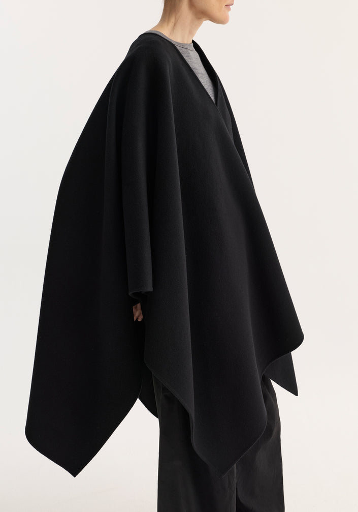 Draped scarf poncho | black