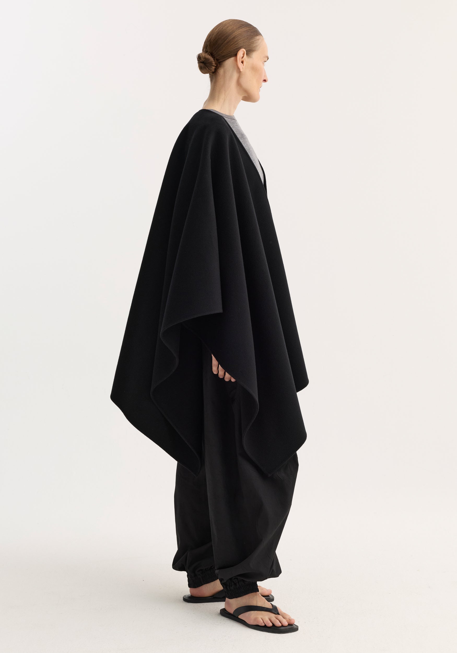 Draped scarf poncho | black
