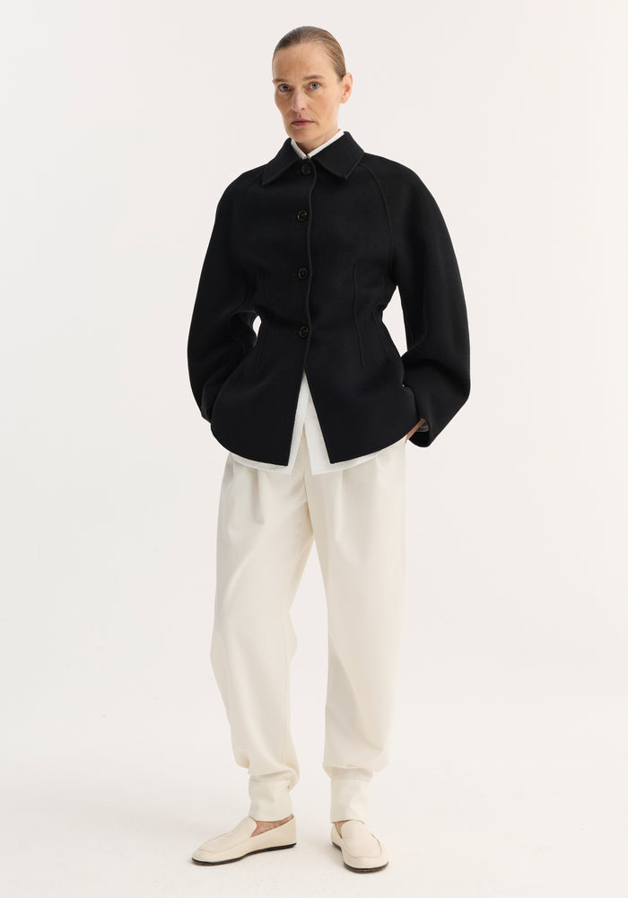 Double-faced sculptural jacket | black