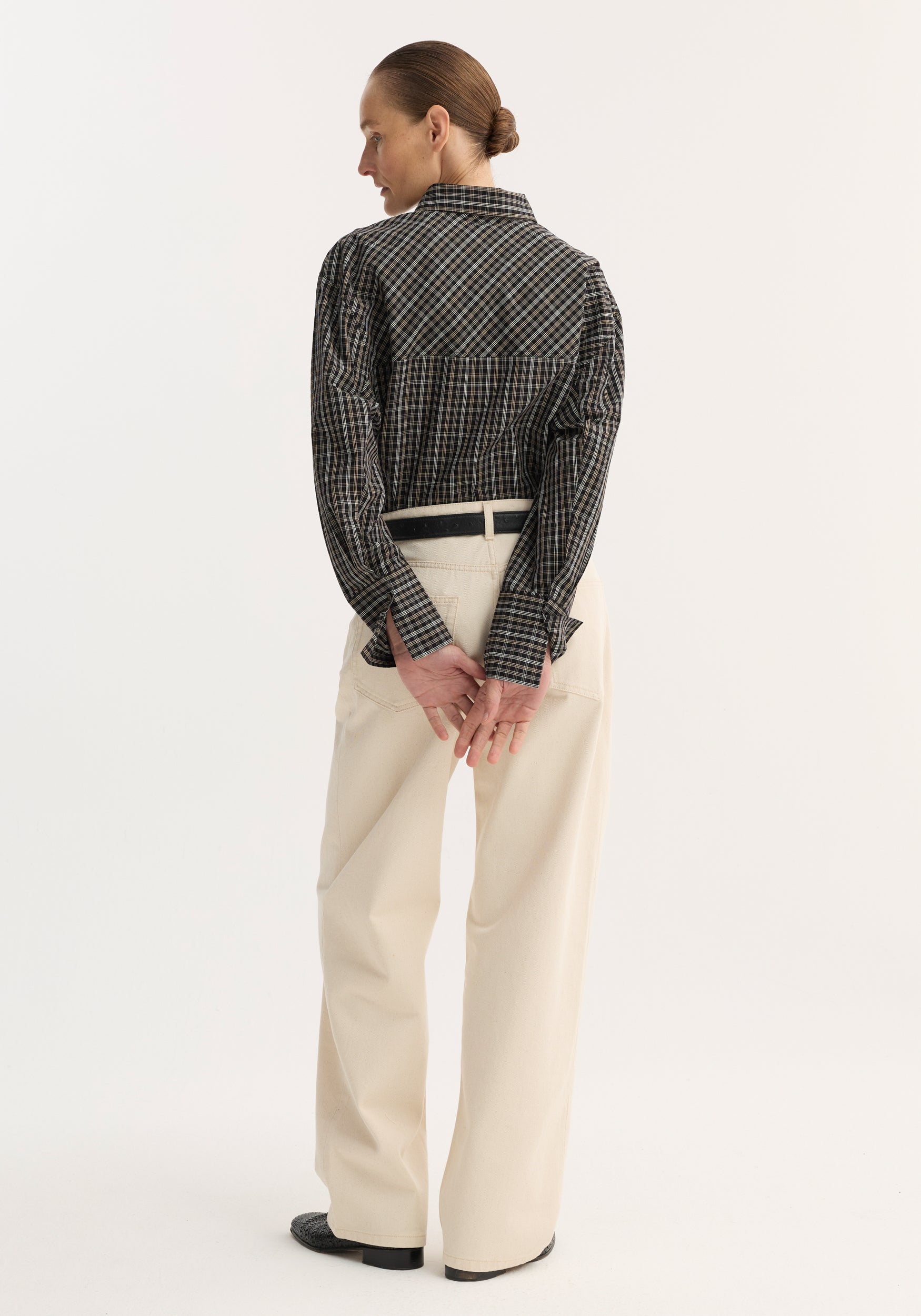 Checked shaped shirt | black / brown check