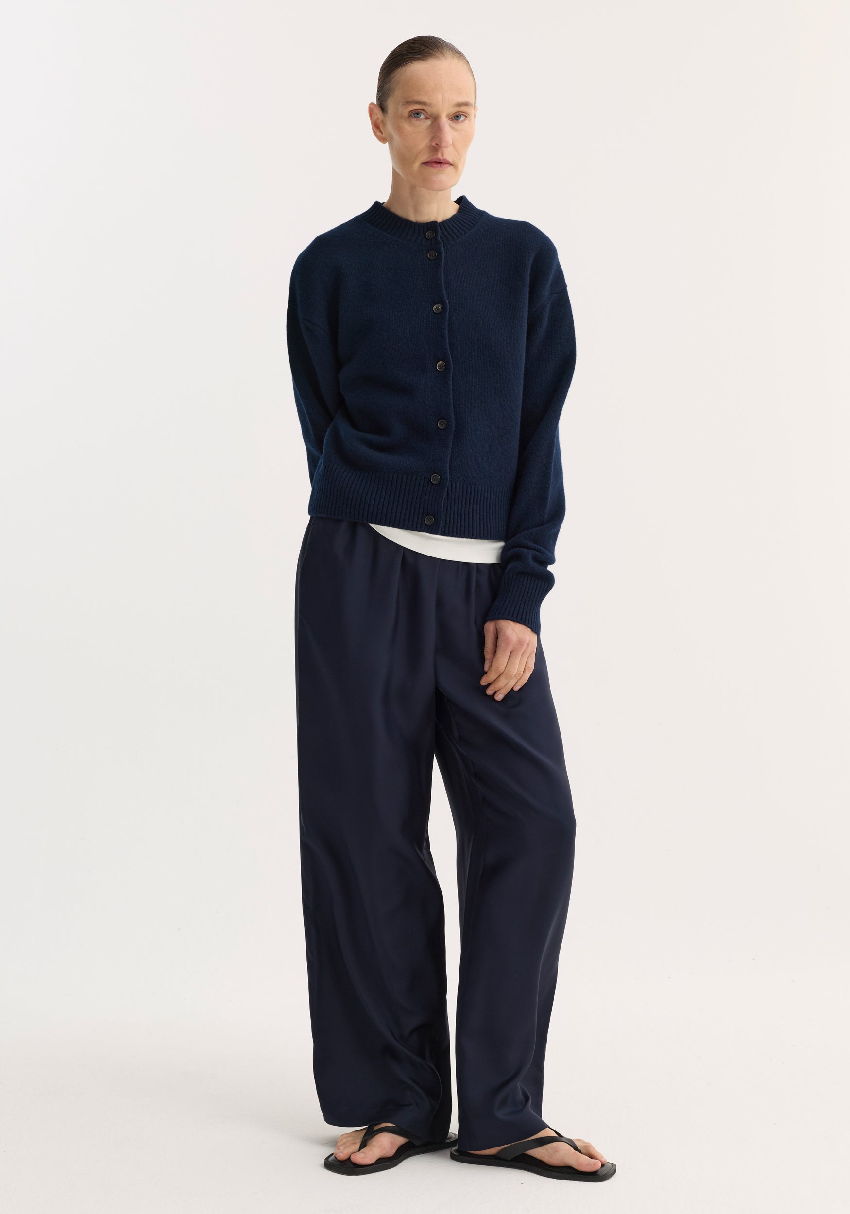 Short boiled cardigan | navy