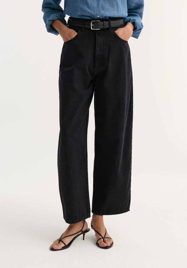 Cropped barrel leg denim | black
