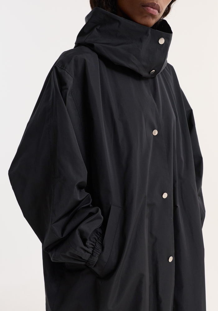 Parachute silk-blend coat | black