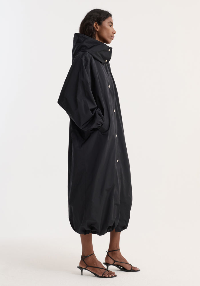 Parachute silk-blend coat | black