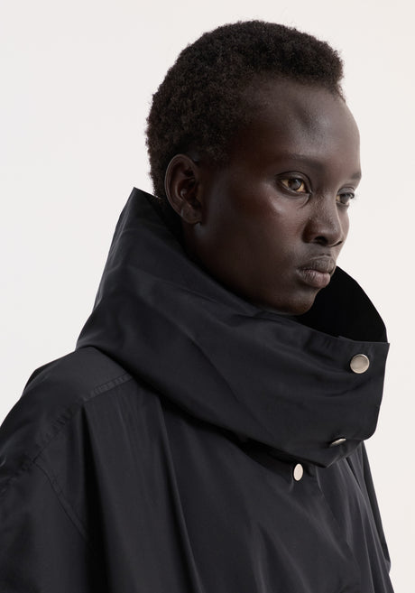 Volume silk-blend jacket | black