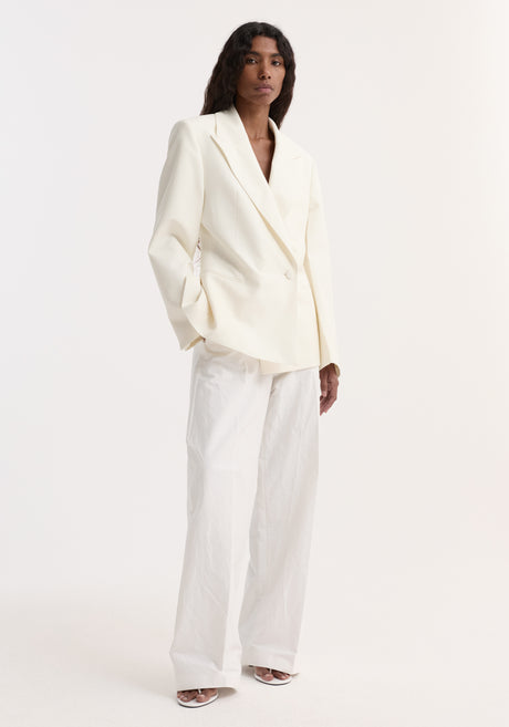 Hourglass shaped blazer | off white