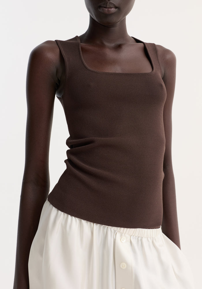 Bustier shaped knitted top | dark chocolate