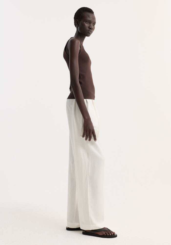 Bustier shaped knitted top | dark chocolate