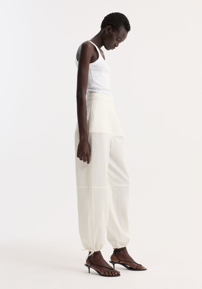 Sculptural trousers | off white