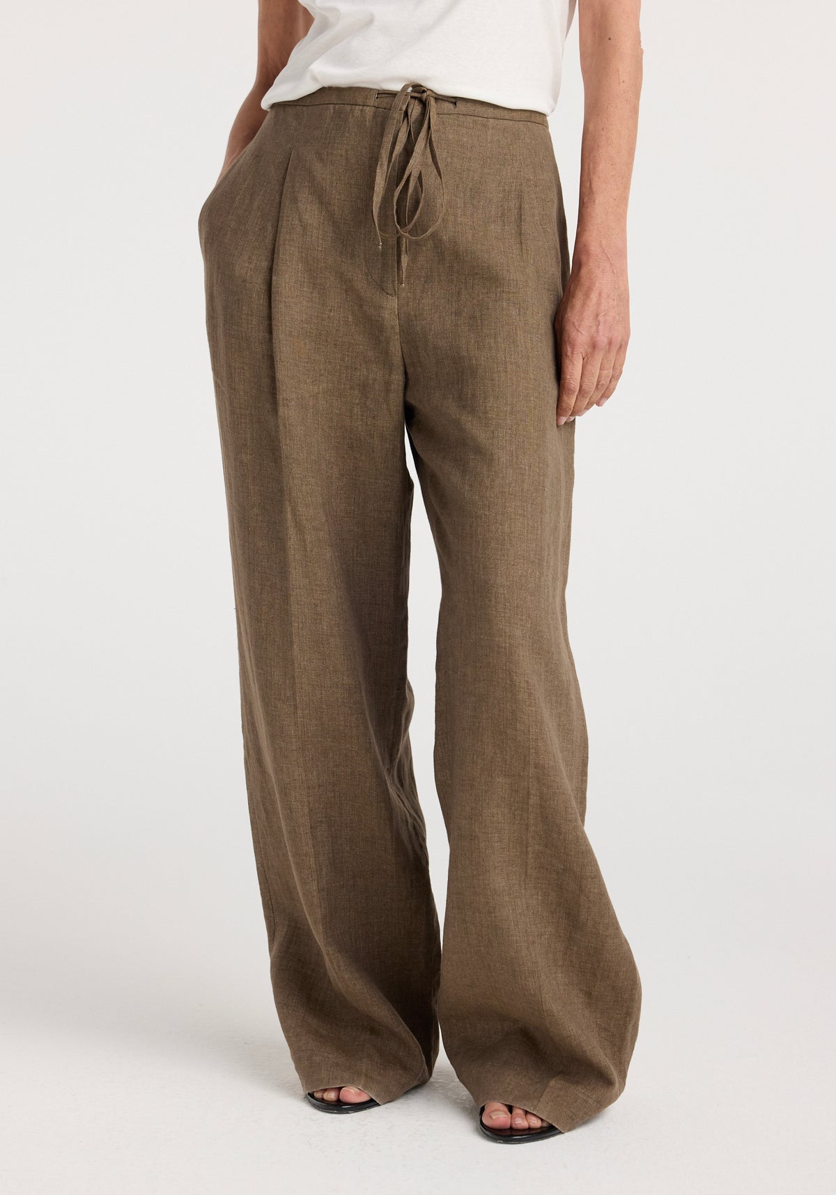 Relaxed drawstring trousers | brown melange