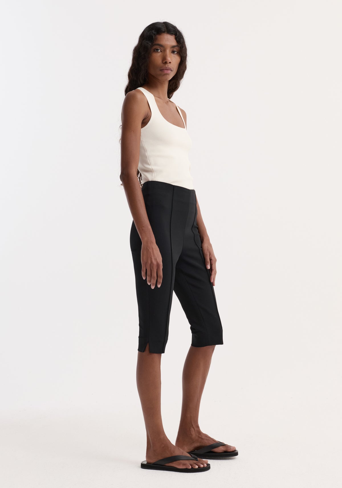Capri | black