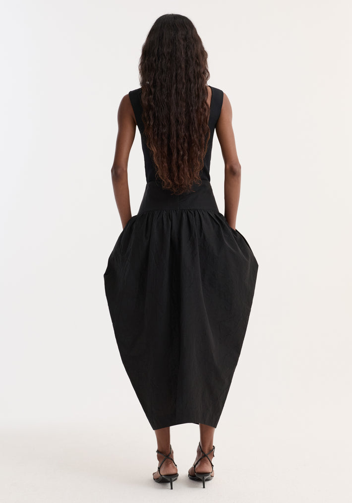 Sculptural volume skirt | black